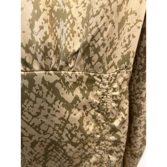 Forever 21 Snake Print Puff Sleeve Ruffle Satin Midi Dress Size Medium - NWT - Picture 7 of 7